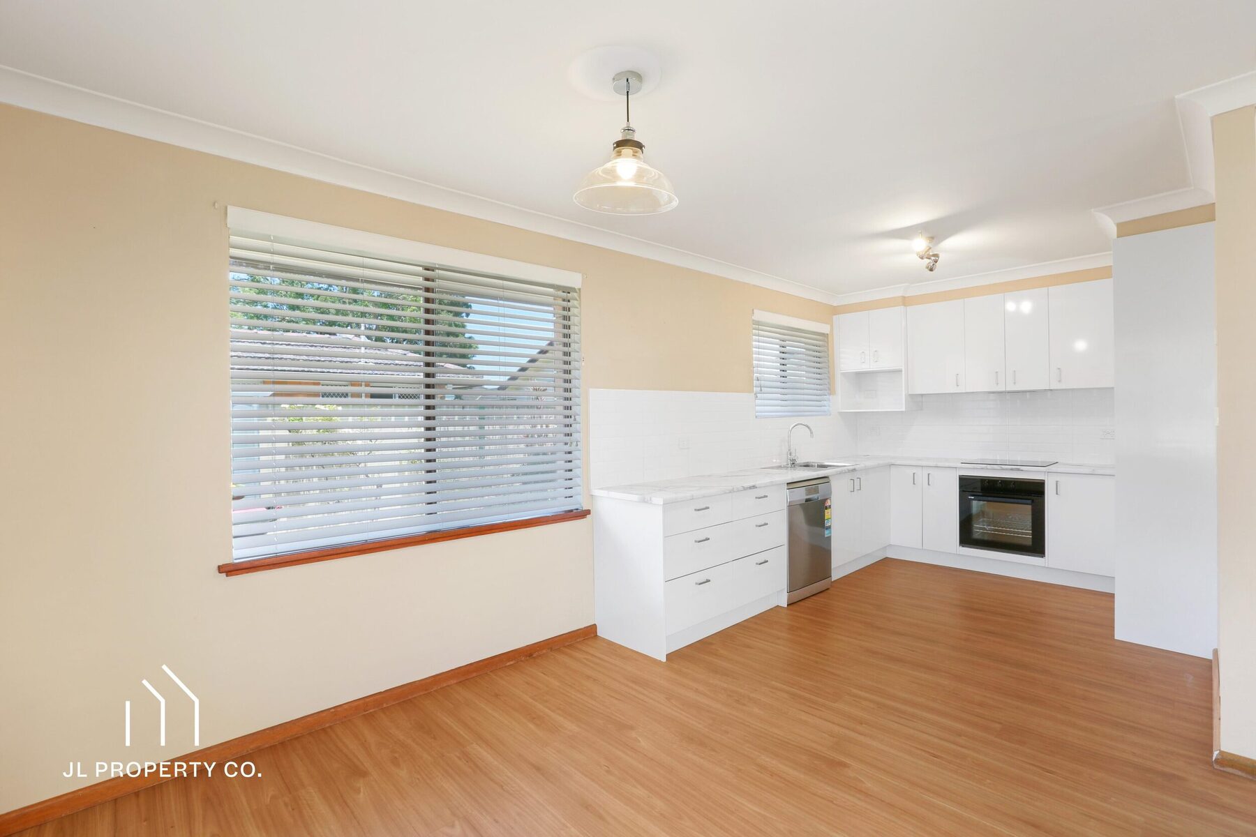 1/9 Station Street, WOY WOY NSW 2256 - Image 2