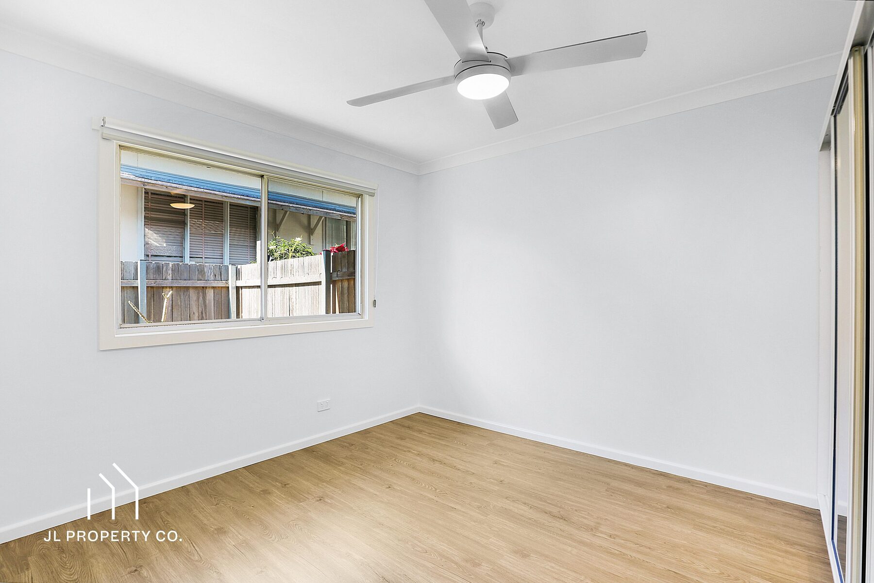 2/18 Mclaurin Road, UMINA BEACH NSW 2257 - Image 2