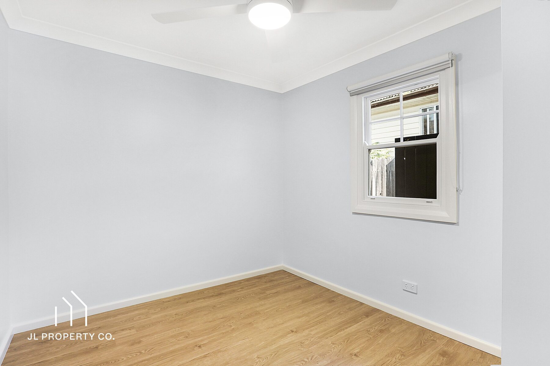 2/18 Mclaurin Road, UMINA BEACH NSW 2257 - Image 3