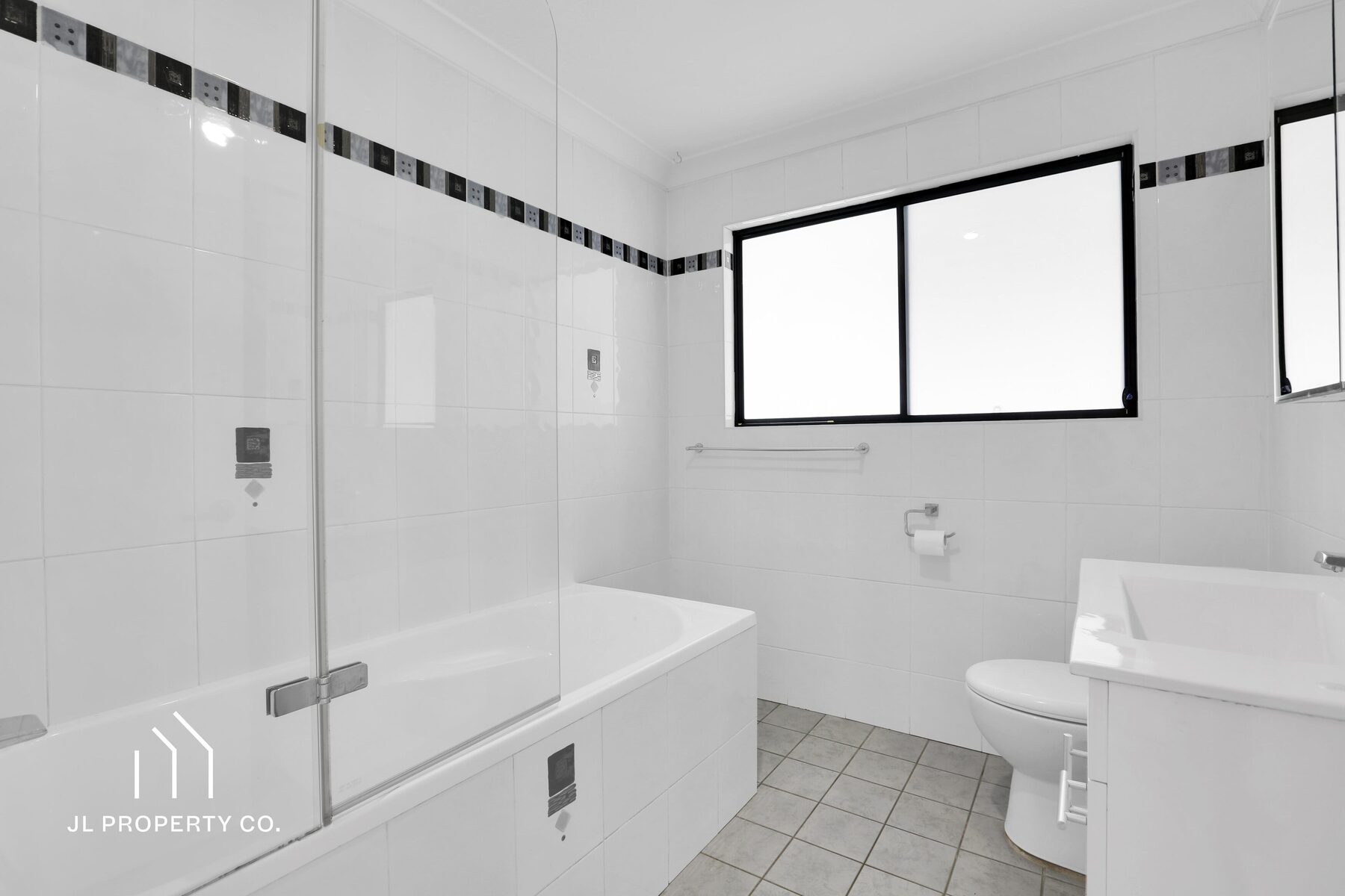 8 Walford Street, WOY WOY NSW 2256 - Image 6