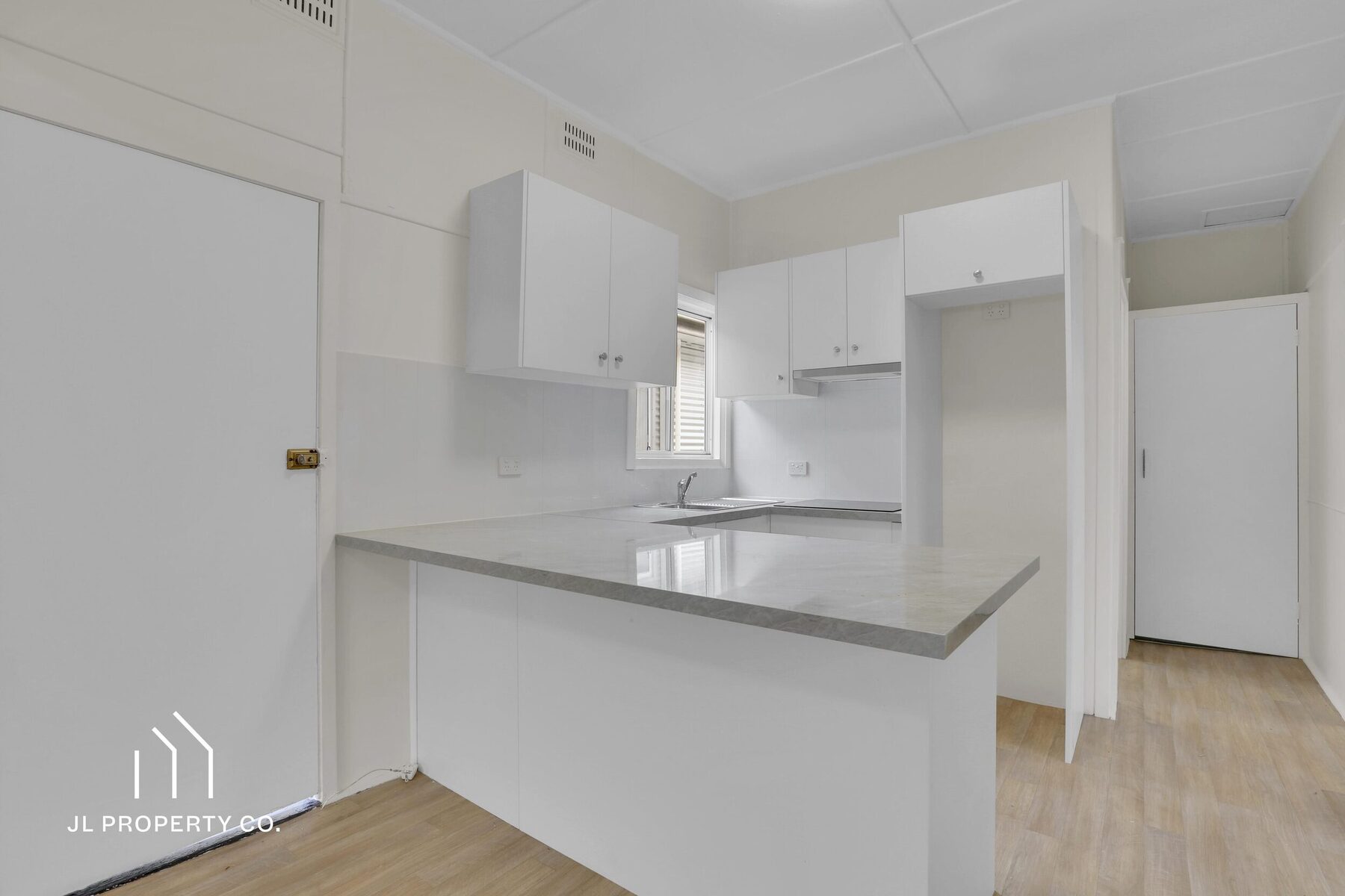 1/343 Ocean Beach Road, UMINA BEACH NSW 2257 - Image 2