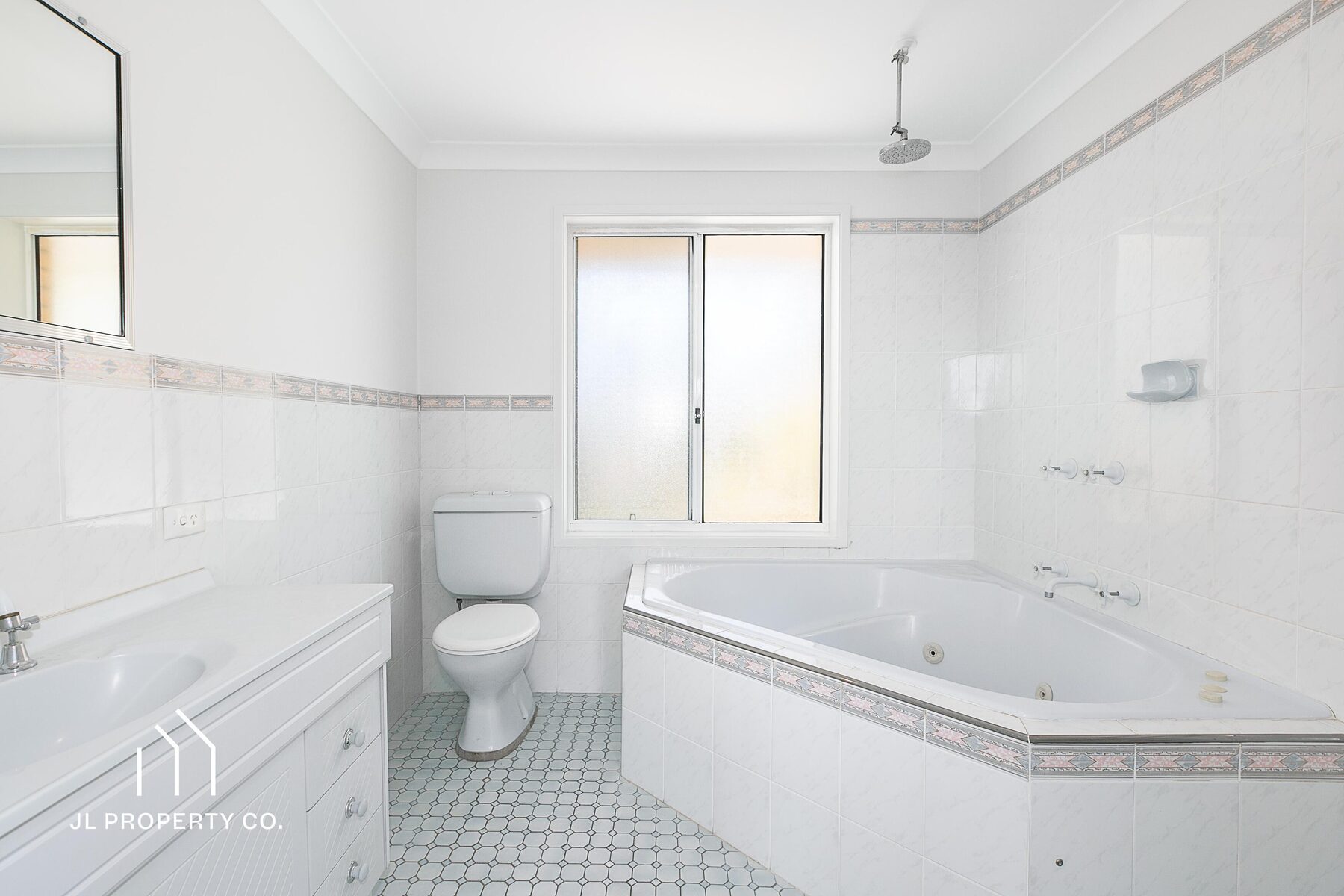 8 Oxford Drive, LAKE HAVEN NSW 2263 - Image 7