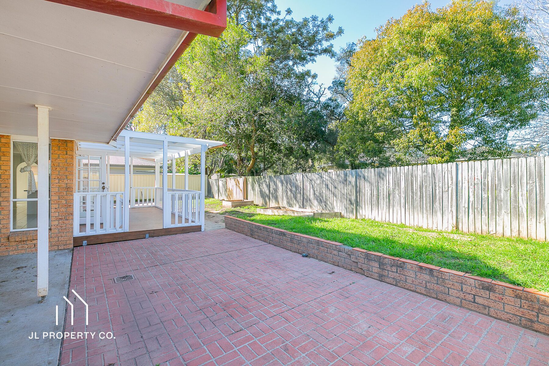 8 Oxford Drive, LAKE HAVEN NSW 2263 - Image 4