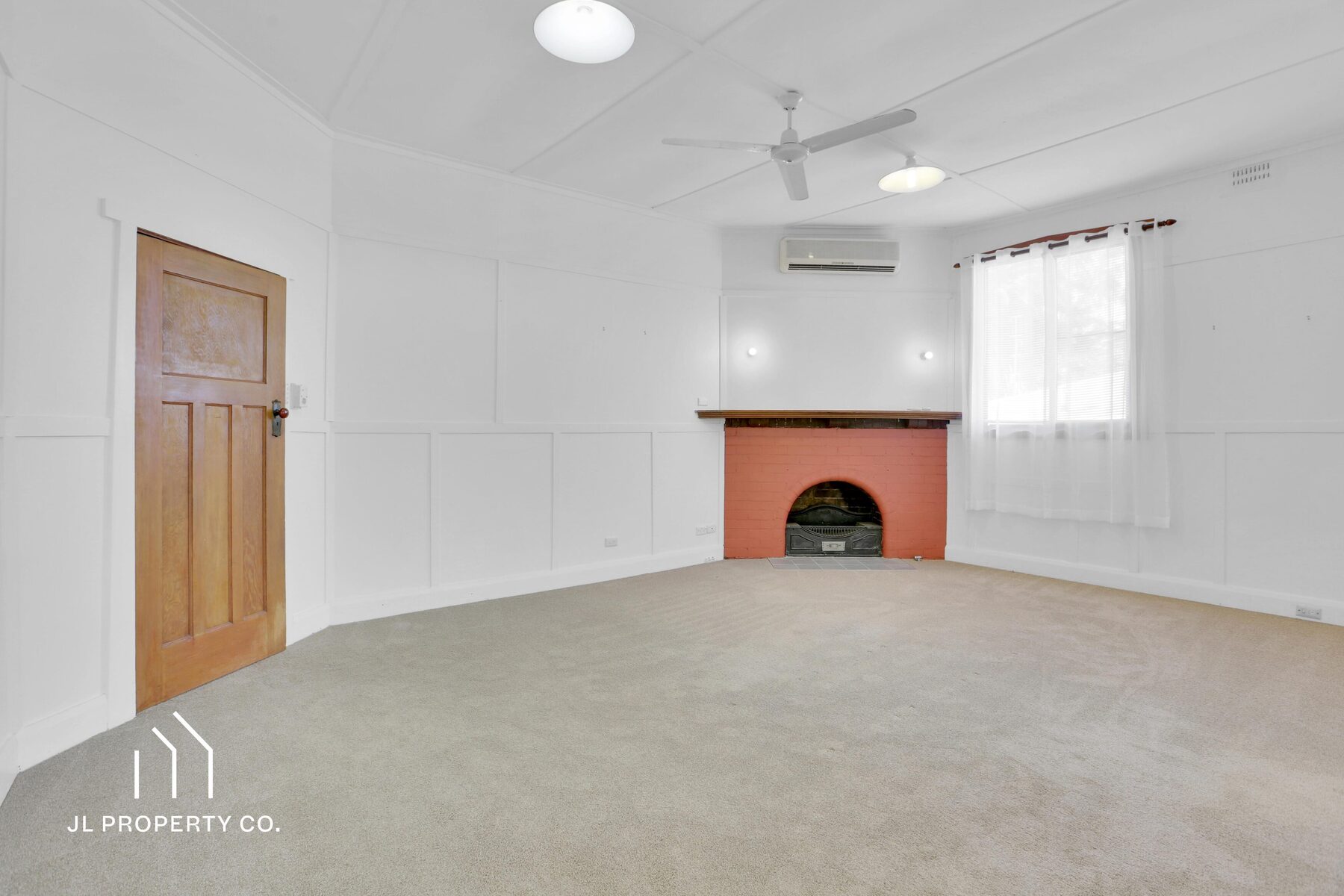 15 Doughan Place, GOSFORD NSW 2250 - Image 2