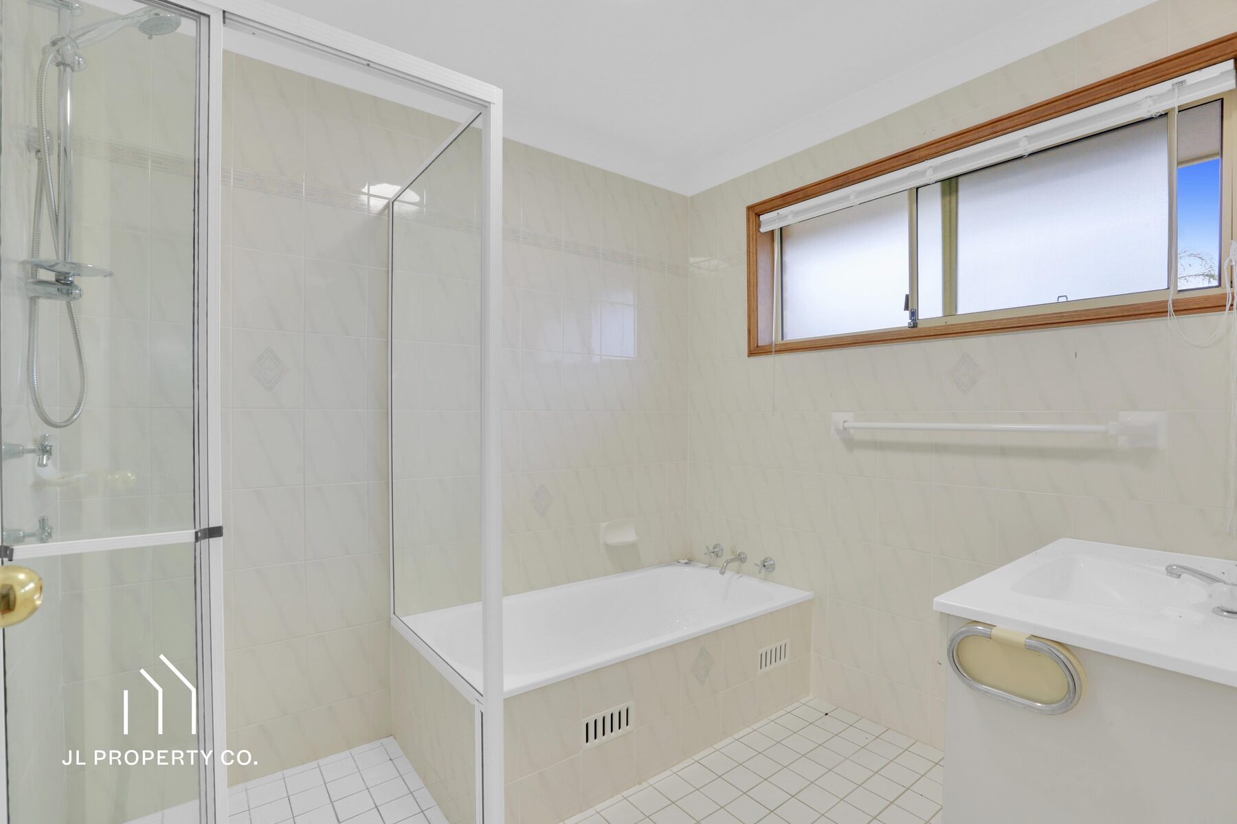 2/27 Adelaide Avenue, UMINA BEACH NSW 2257 - Image 4