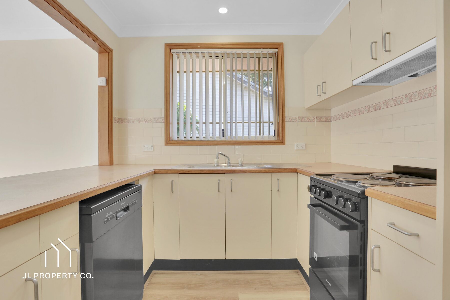 1/20 Adelaide Avenue, UMINA BEACH NSW 2257 - Image 4