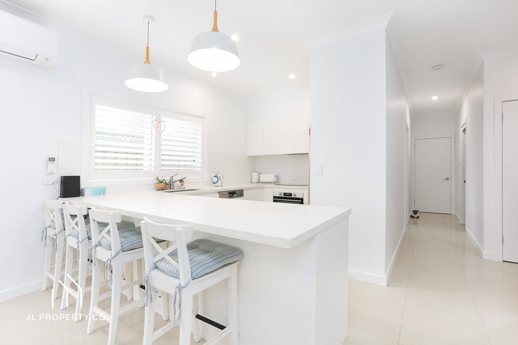 2/119 Springwood Street, ETTALONG BEACH NSW 2257 - Image 3