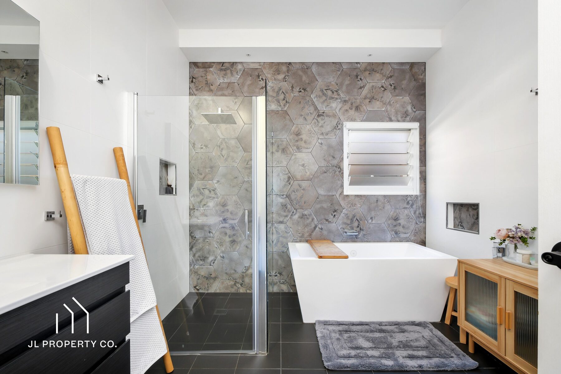 19 Sydney Ave, UMINA BEACH NSW 2257 - Image 12