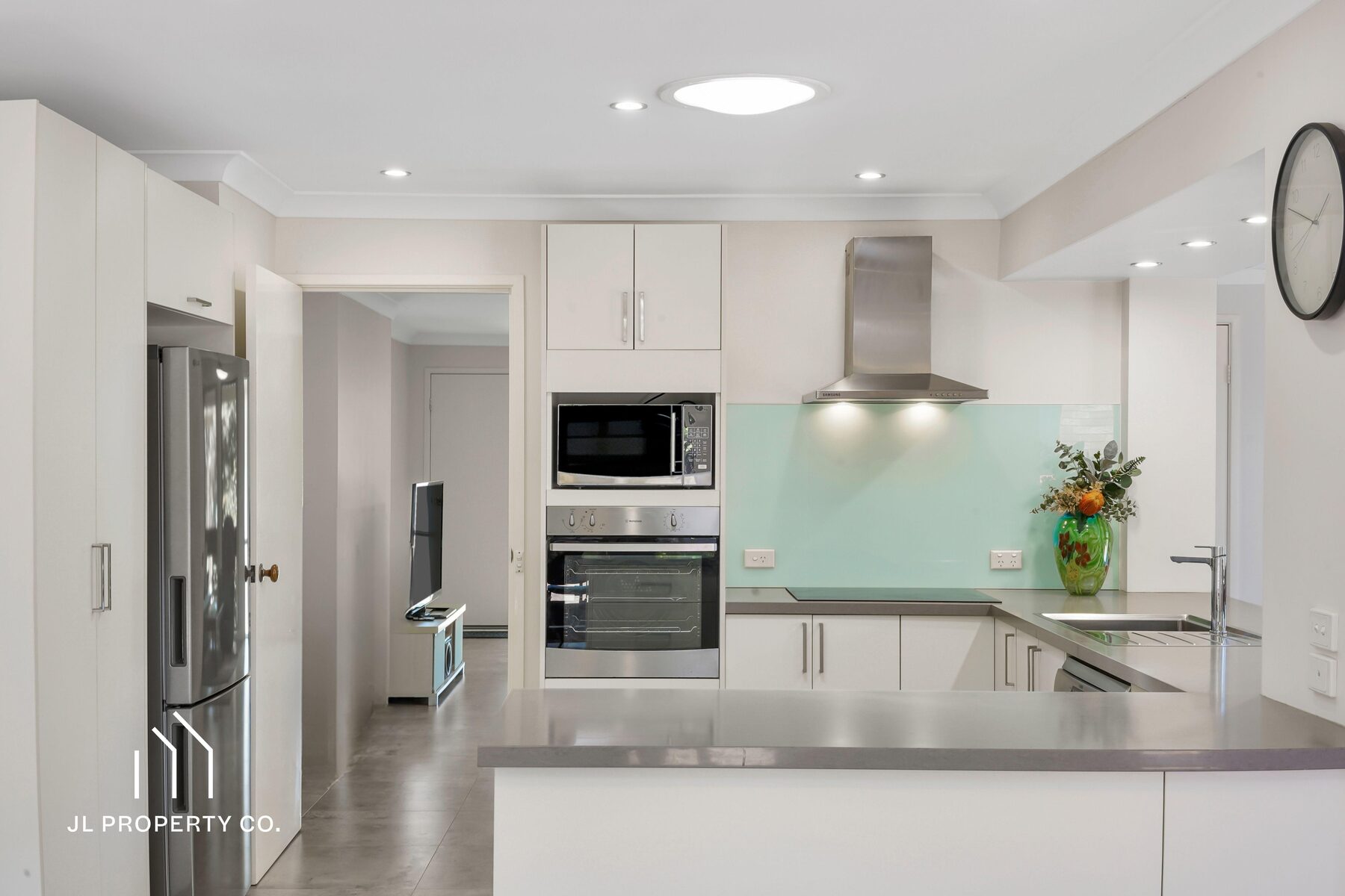 16 Huntly Road, BENSVILLE NSW 2251 - Image 2