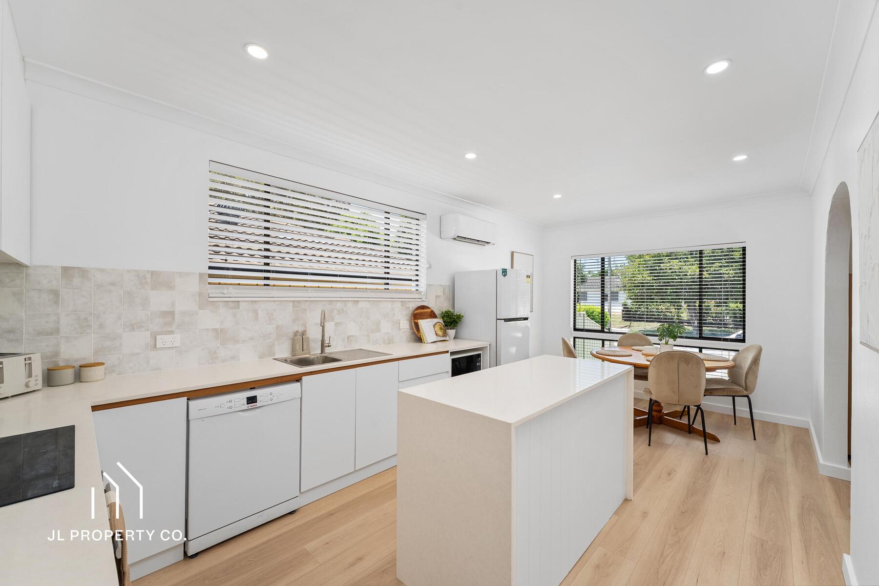 61 Gallipoli Avenue, UMINA BEACH NSW 2257 - Image 4