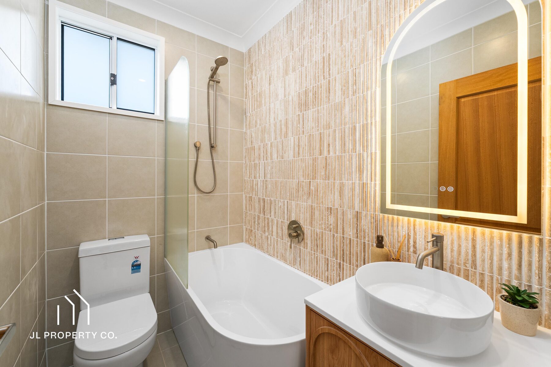 61 Gallipoli Avenue, UMINA BEACH NSW 2257 - Image 9