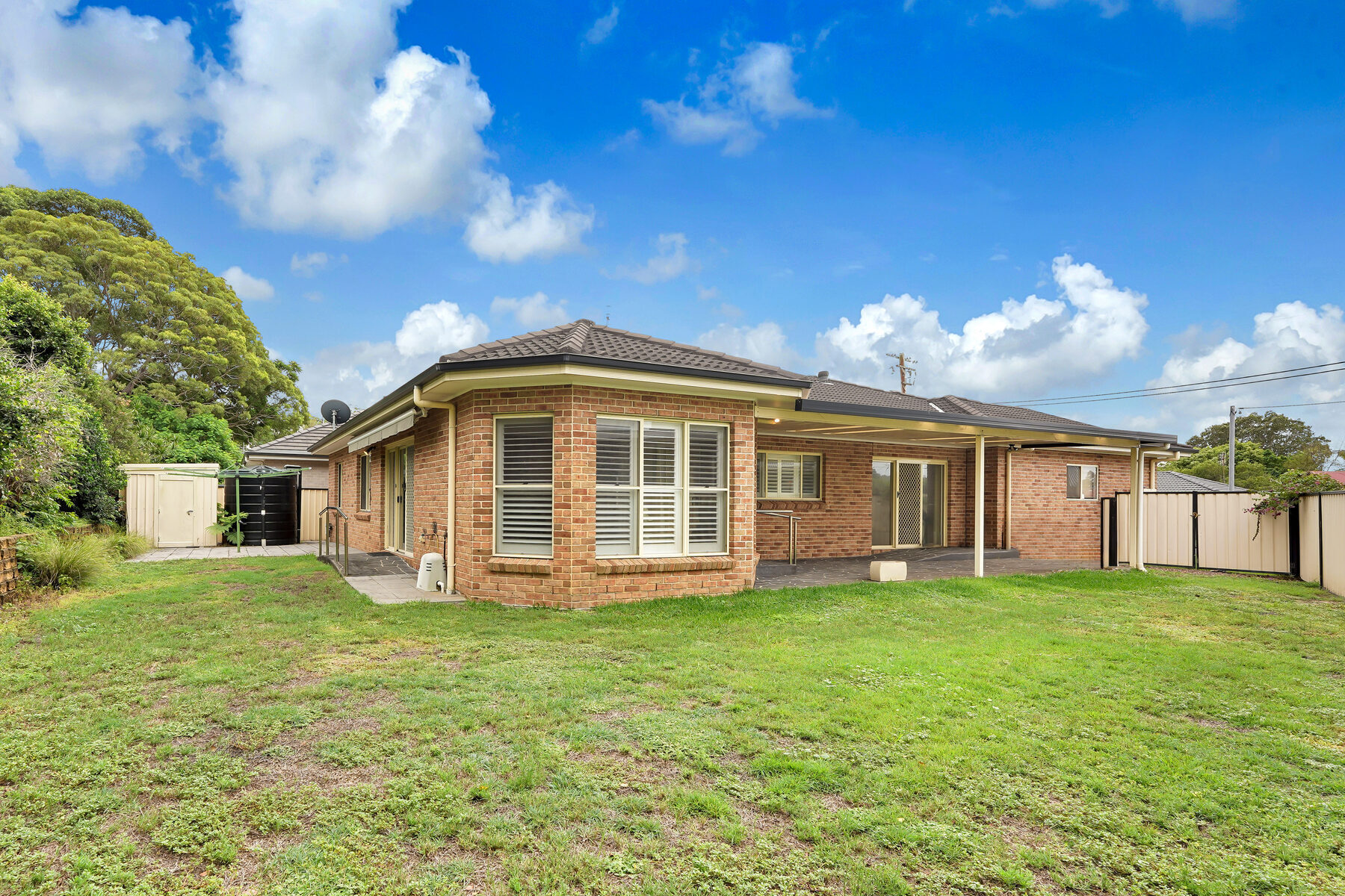 33 Robin Crescent, WOY WOY NSW 2256 - Image 9