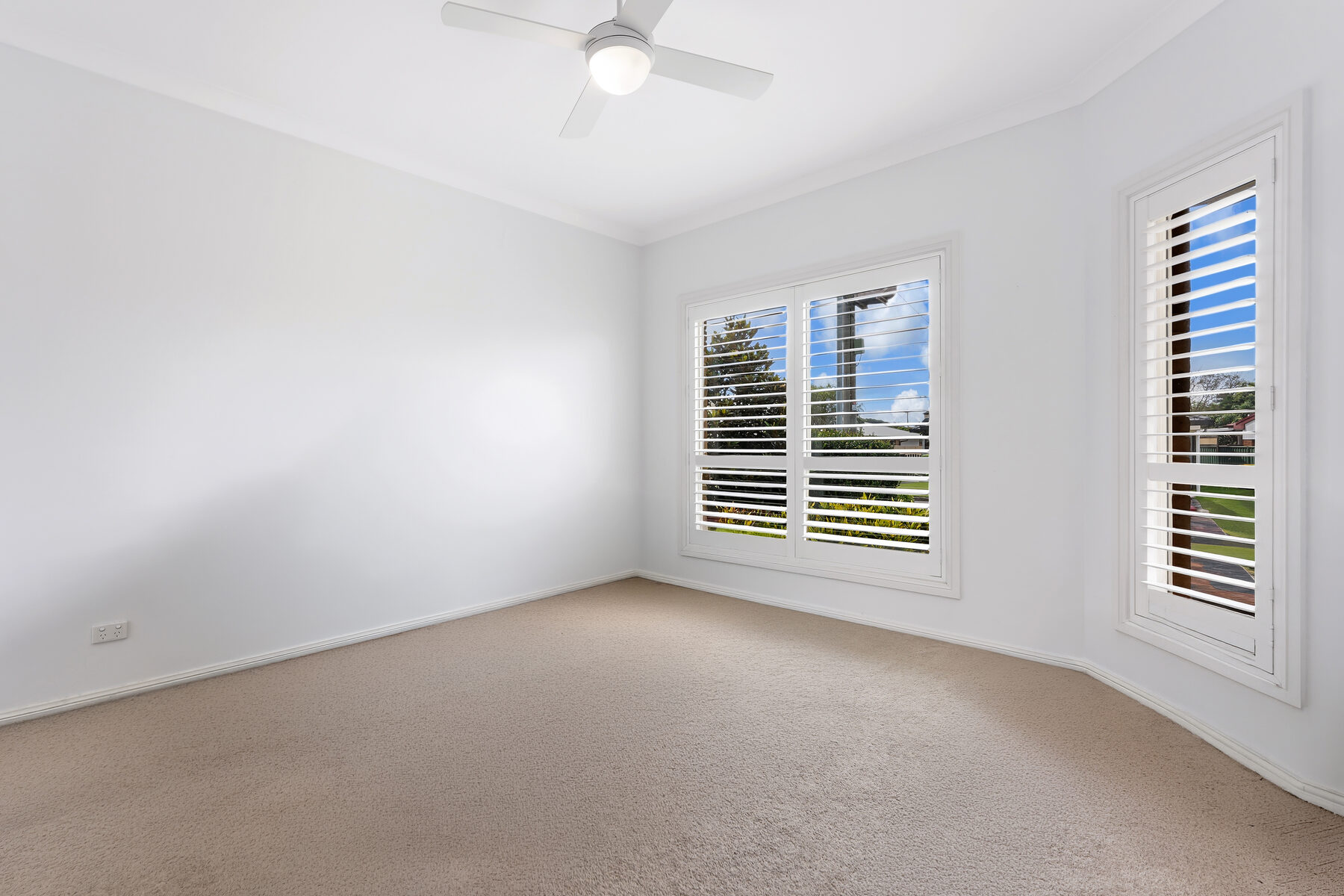 33 Robin Crescent, WOY WOY NSW 2256 - Image 11