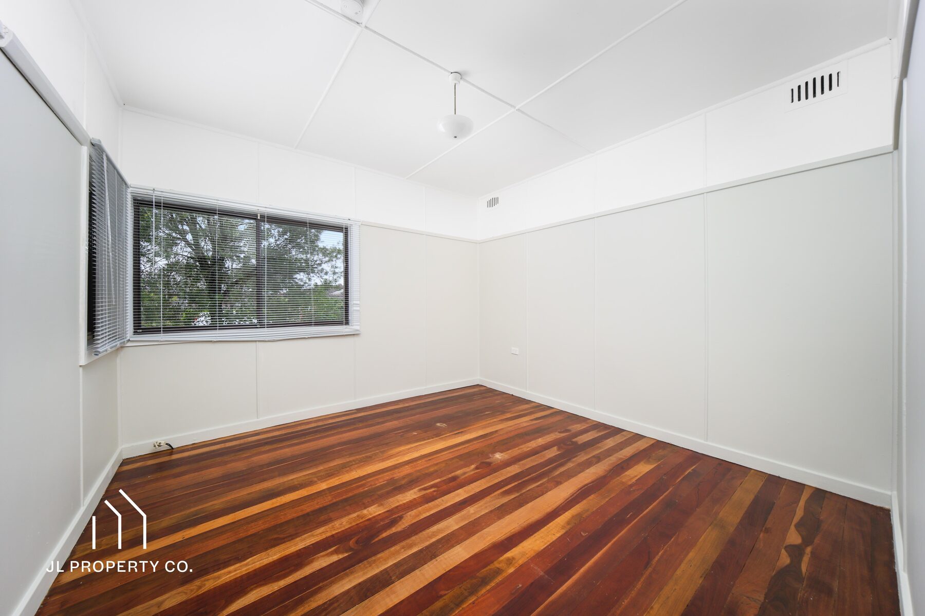 83 Beach Street, ETTALONG BEACH NSW 2257 - Image 2