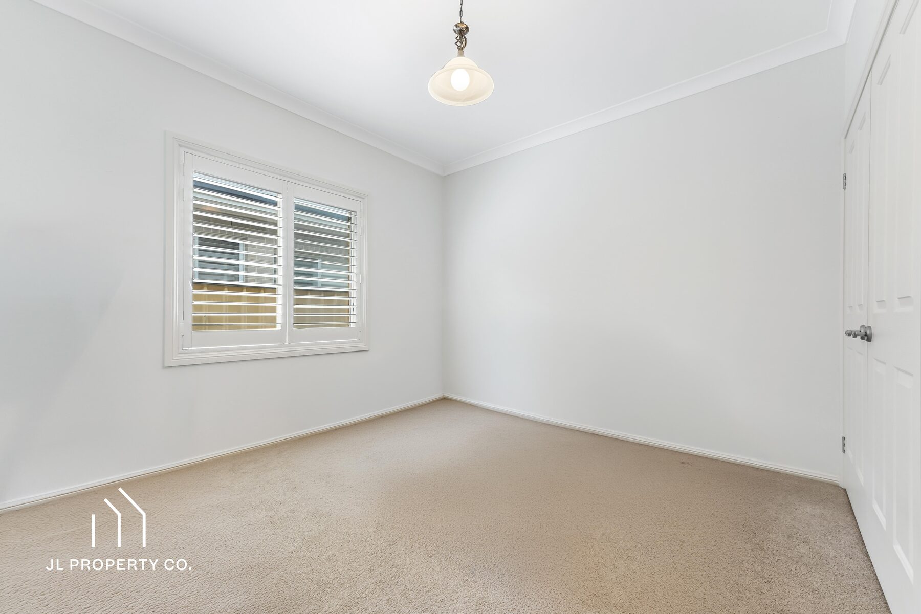 33 Robin Crescent, WOY WOY NSW 2256 - Image 8