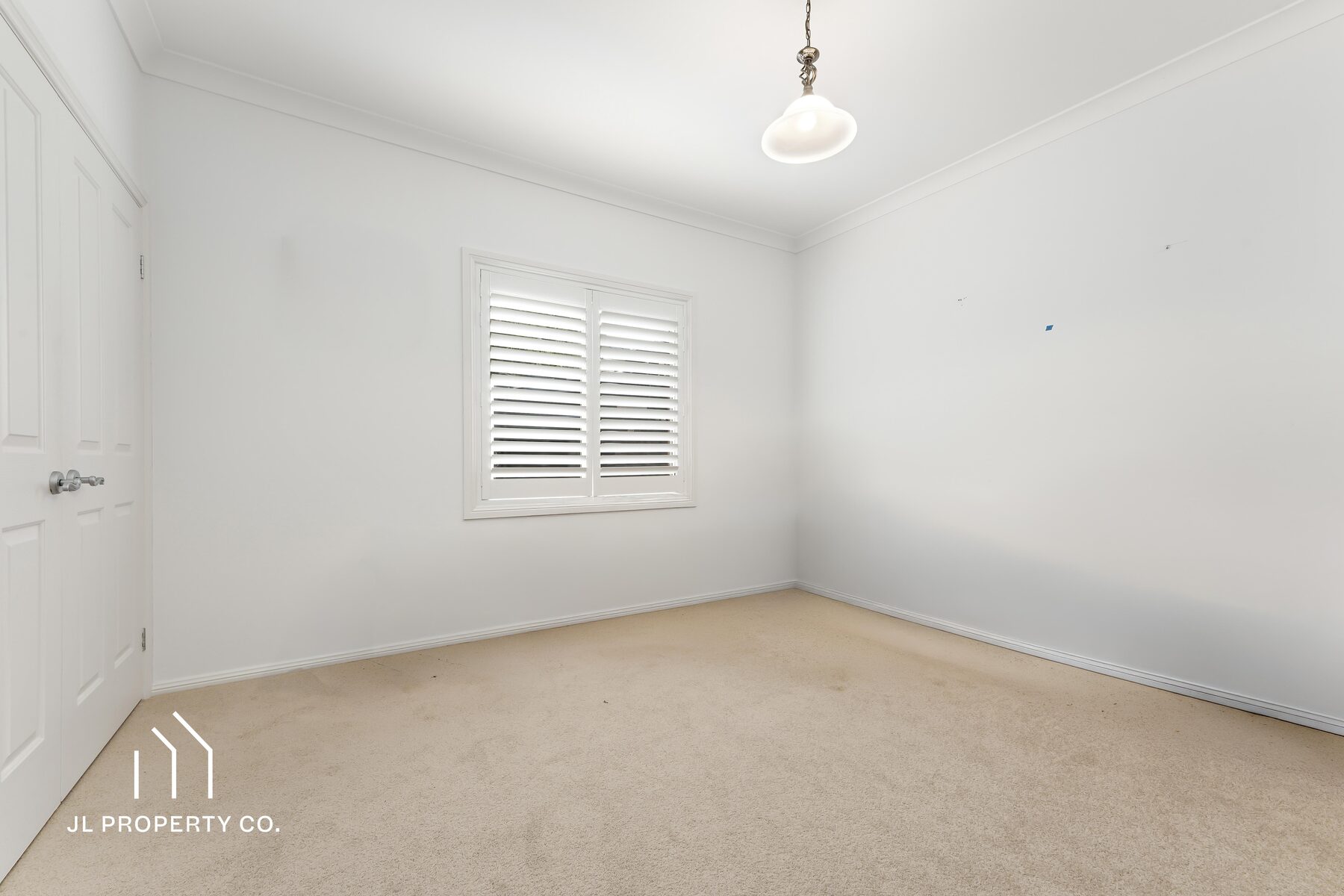 33 Robin Crescent, WOY WOY NSW 2256 - Image 9