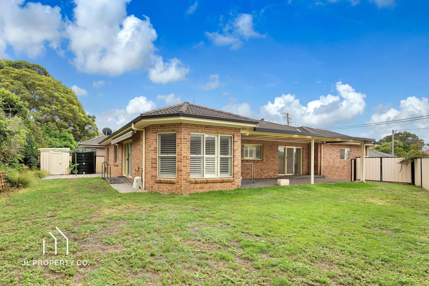 33 Robin Crescent, WOY WOY NSW 2256 - Image 12
