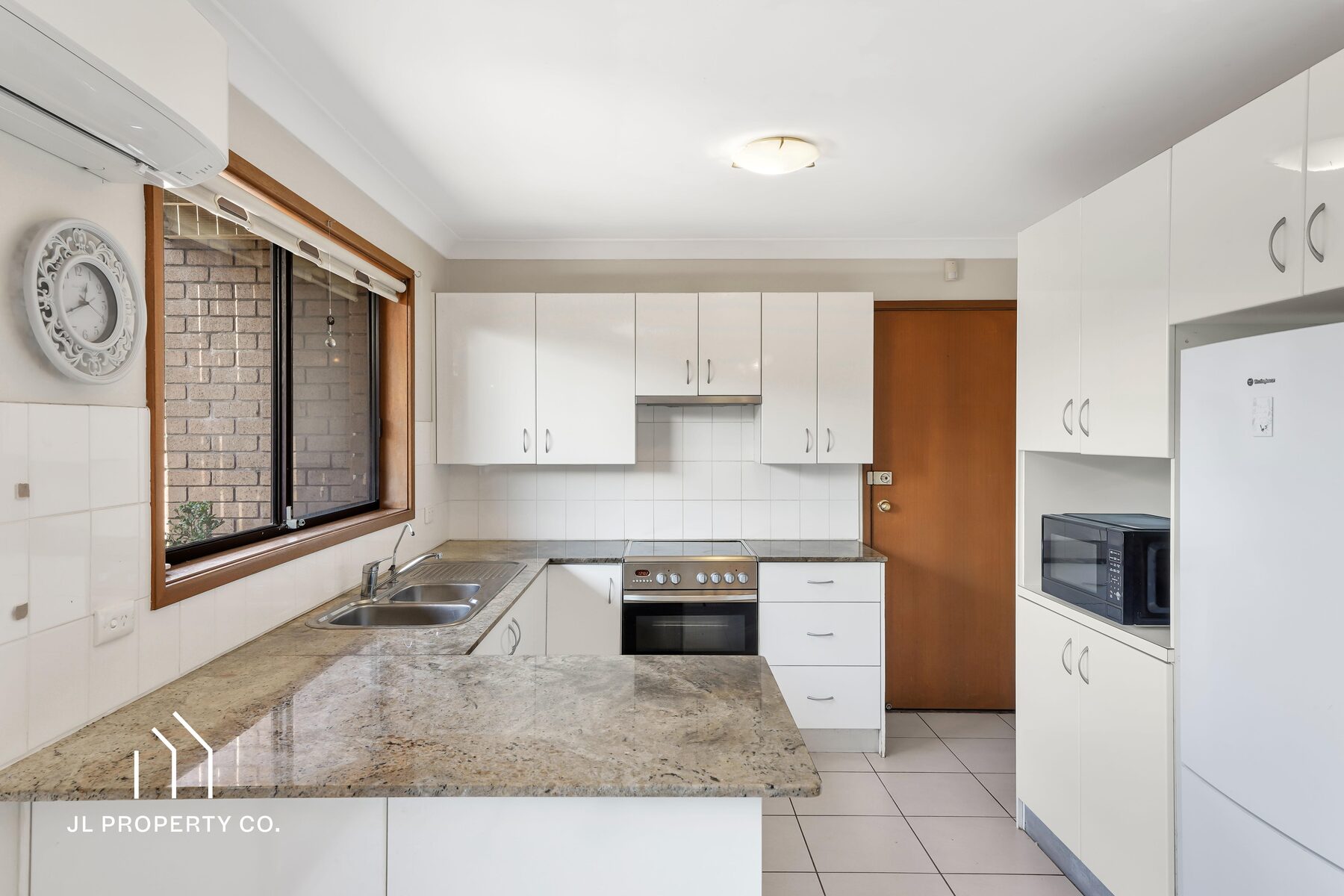 1/152 Springwood Street, ETTALONG BEACH NSW 2257 - Image 3
