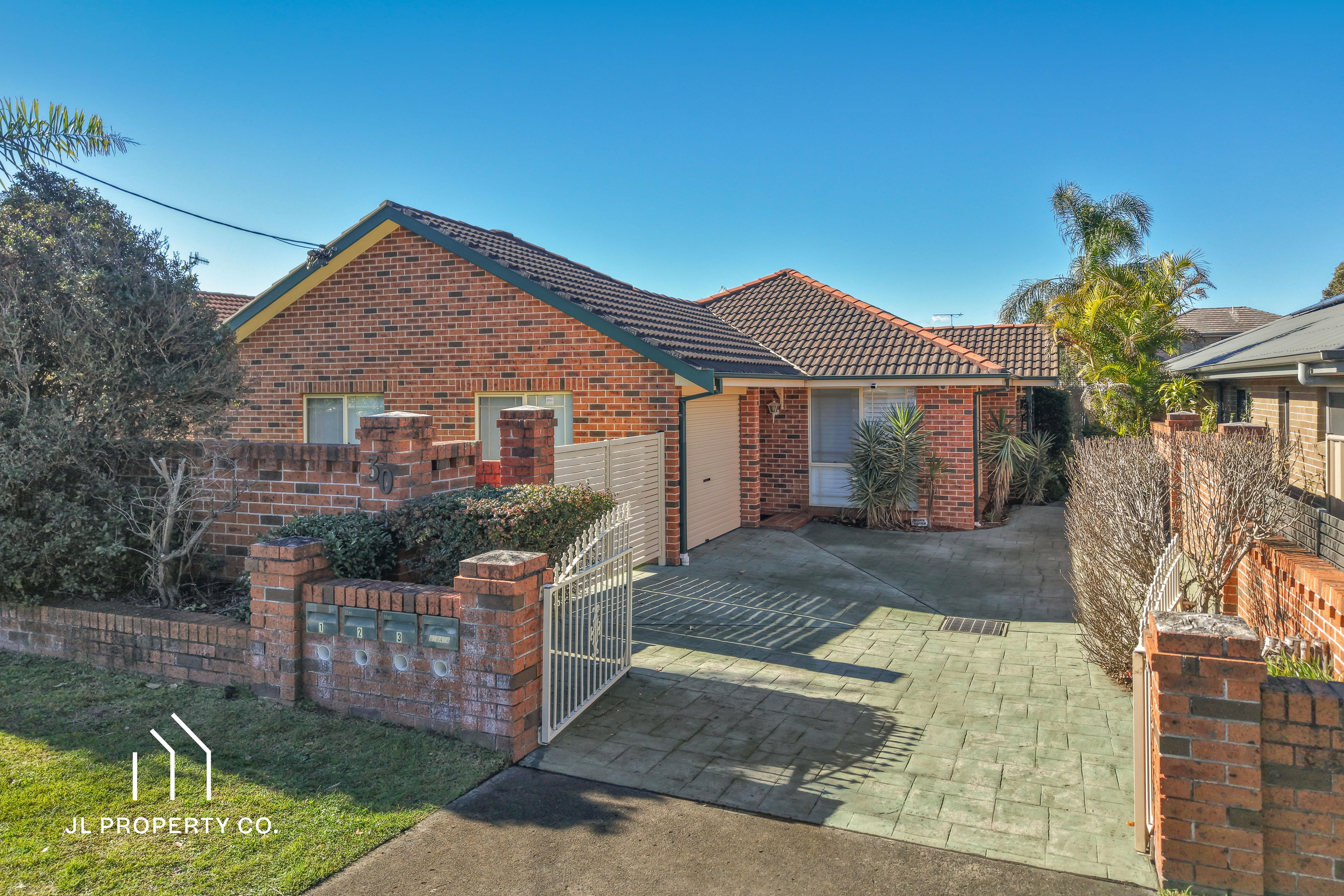 2/30 Berith Street, UMINA BEACH NSW 2257 - Image 2