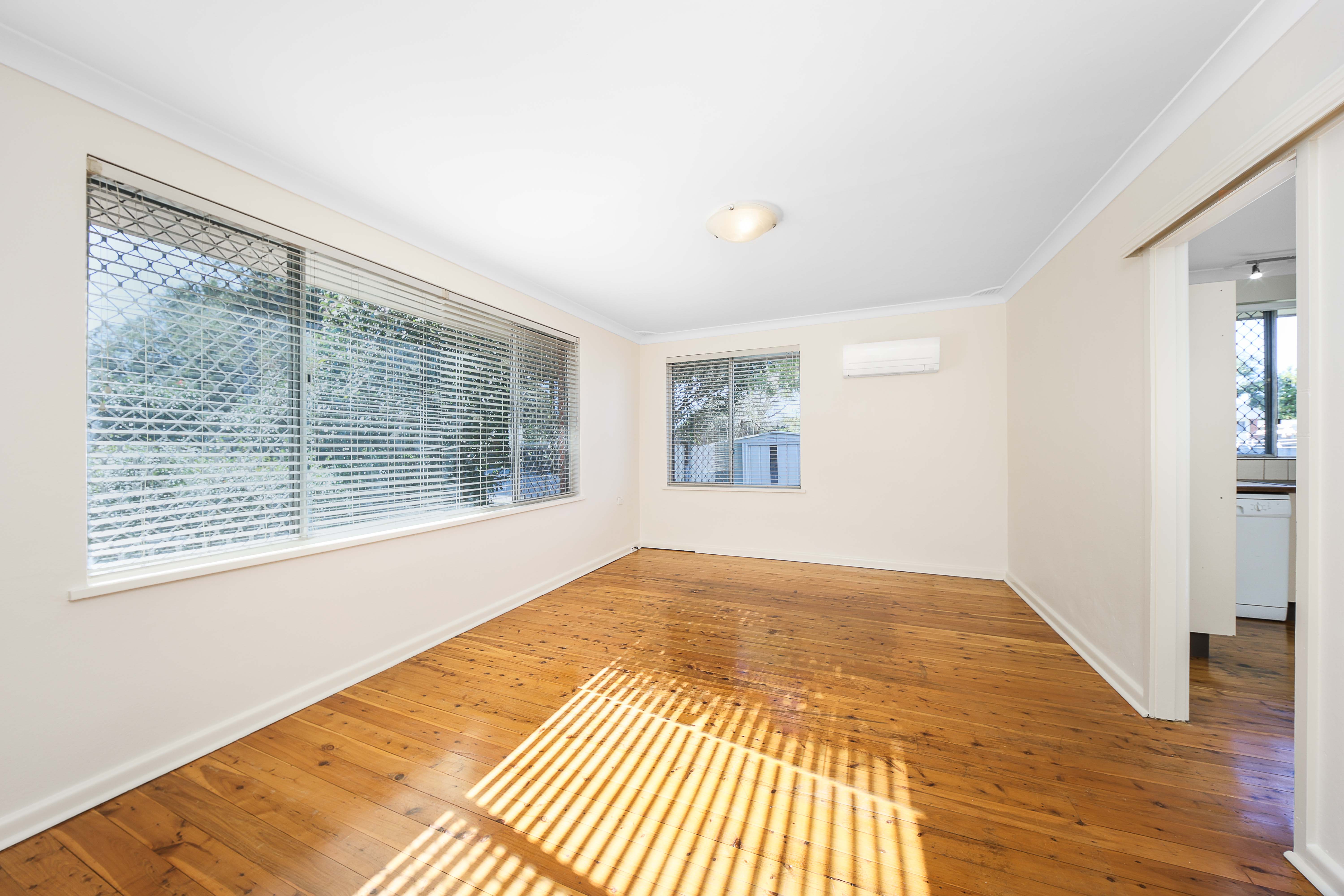 102 Veron Road, UMINA BEACH NSW 2257 - Image 2