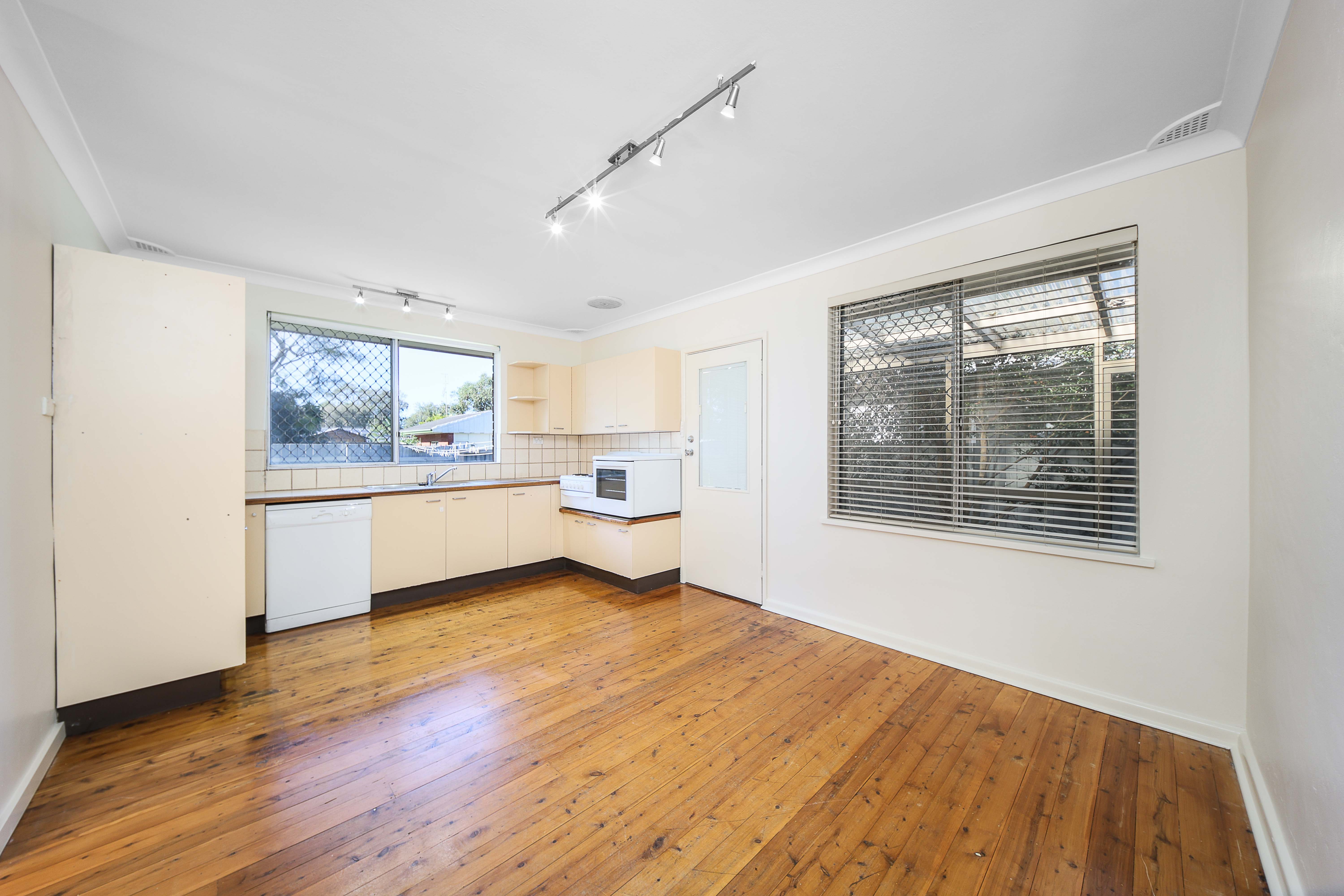 102 Veron Road, UMINA BEACH NSW 2257 - Image 4