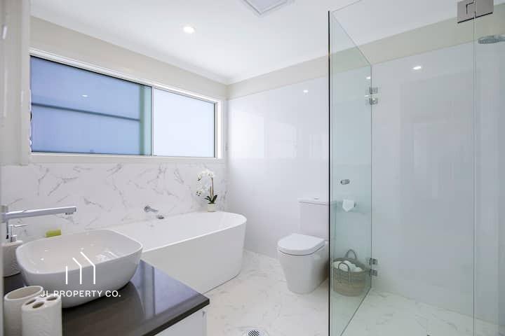 2/2 Warrah Street, ETTALONG BEACH NSW 2257 - Image 9