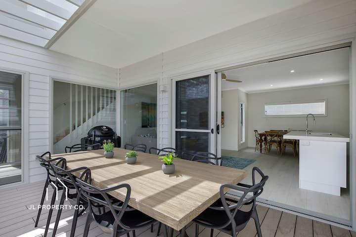 2/2 Warrah Street, ETTALONG BEACH NSW 2257 - Image 5